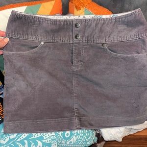 Adorable purple athletes mini skirt size 4 petite corduroy